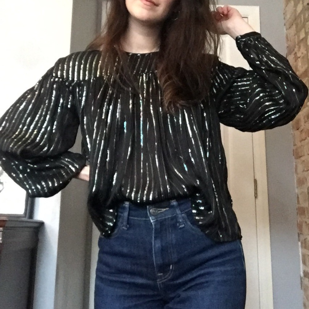 Poet-sleeve party blouse